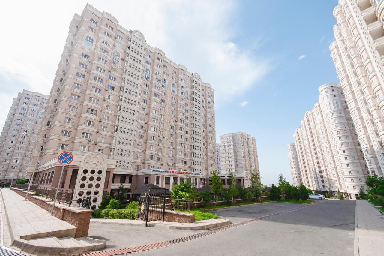 Razmestim В Жк Шахристан На 15 Этаже Almaty Exterior foto